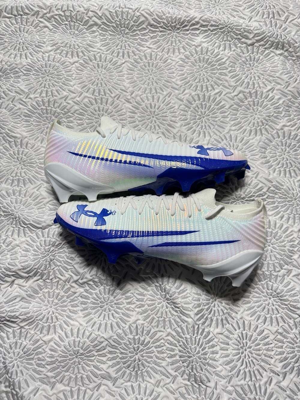 Under Armour Blur Pro Football Cleats White Team Royal
Men’s Size 13